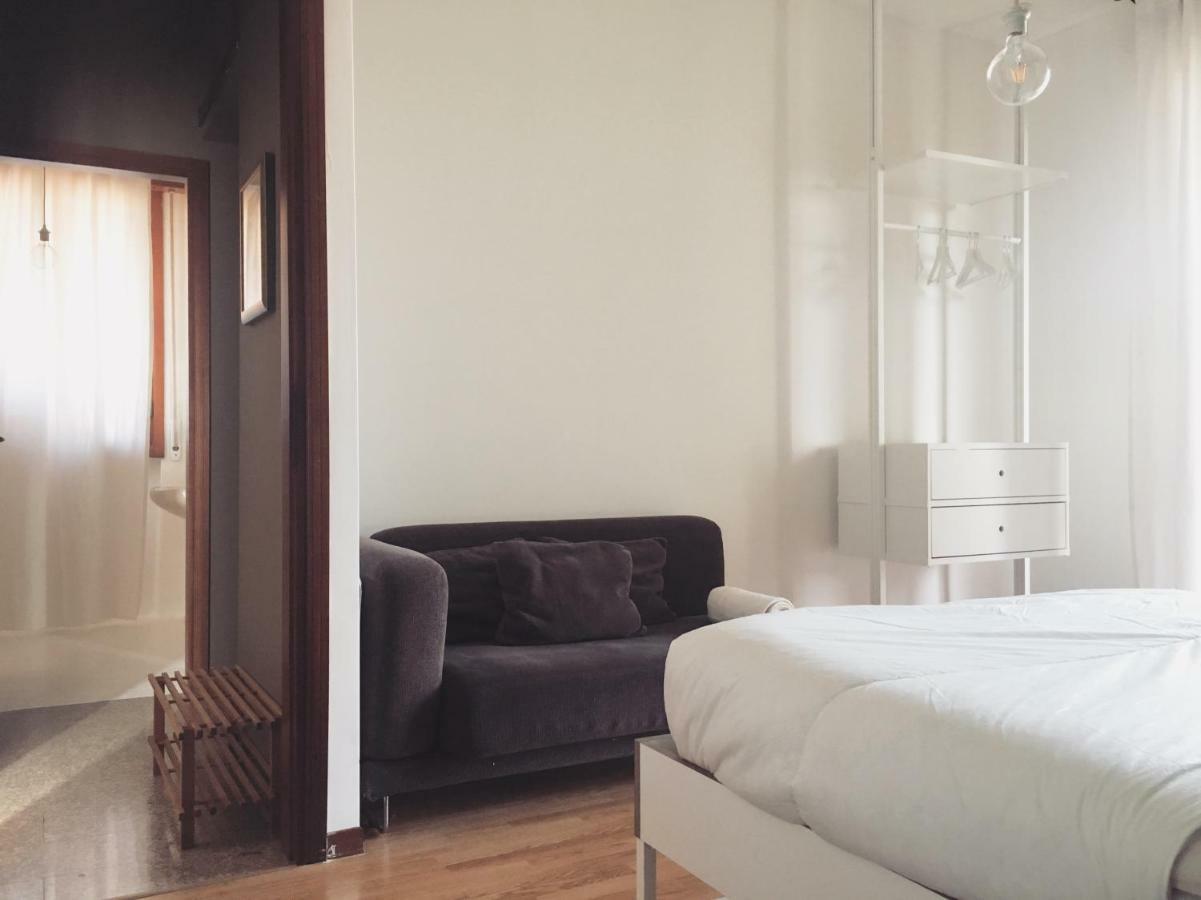 Sunny Family Apartment In Villa - Humanitas Forum Ieo Pieve Emanuele Exteriér fotografie